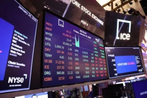 afp 20250124 2195694012 v1 midres marketsopenfridaymorningaftersp500hitsnewreco 1756785355